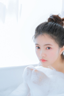 我挺进岳湿润的花苞小说李强